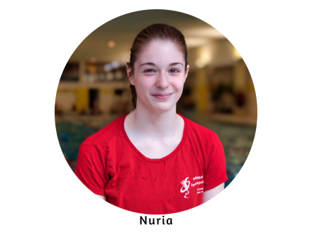 Nuria, monitor Geel